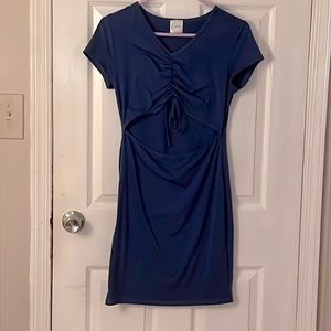 NWOT Livi Blue dress with center cutout ruched top w/tie, never worn Size: Large